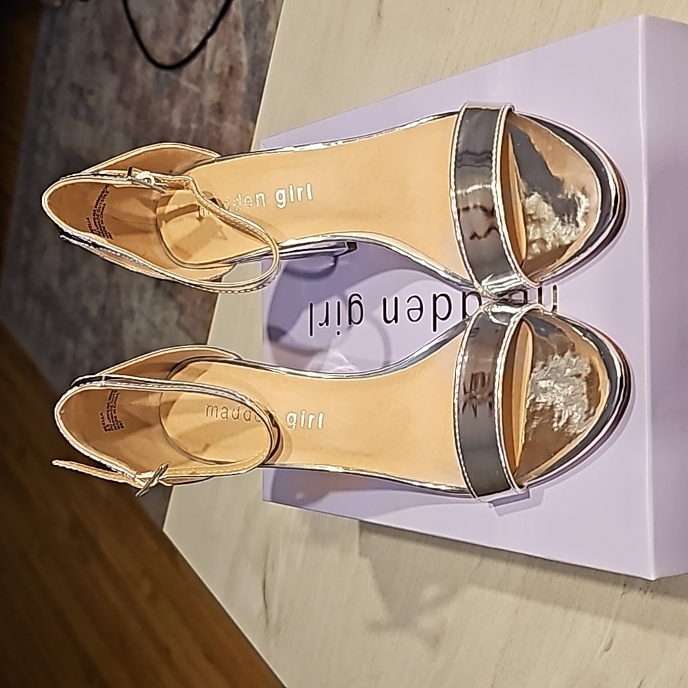 Madden Girl Sil.Metal size 6.5